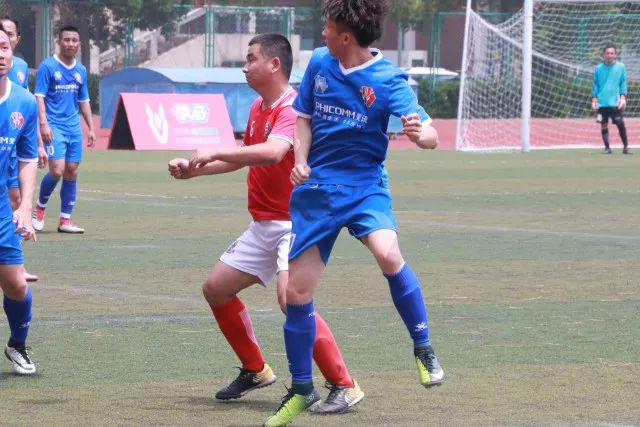 相当炸裂！44岁的小罗就要当爷爷了！